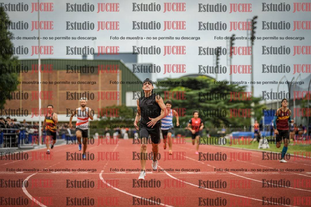 Fotos de los 400 m llanos de varones