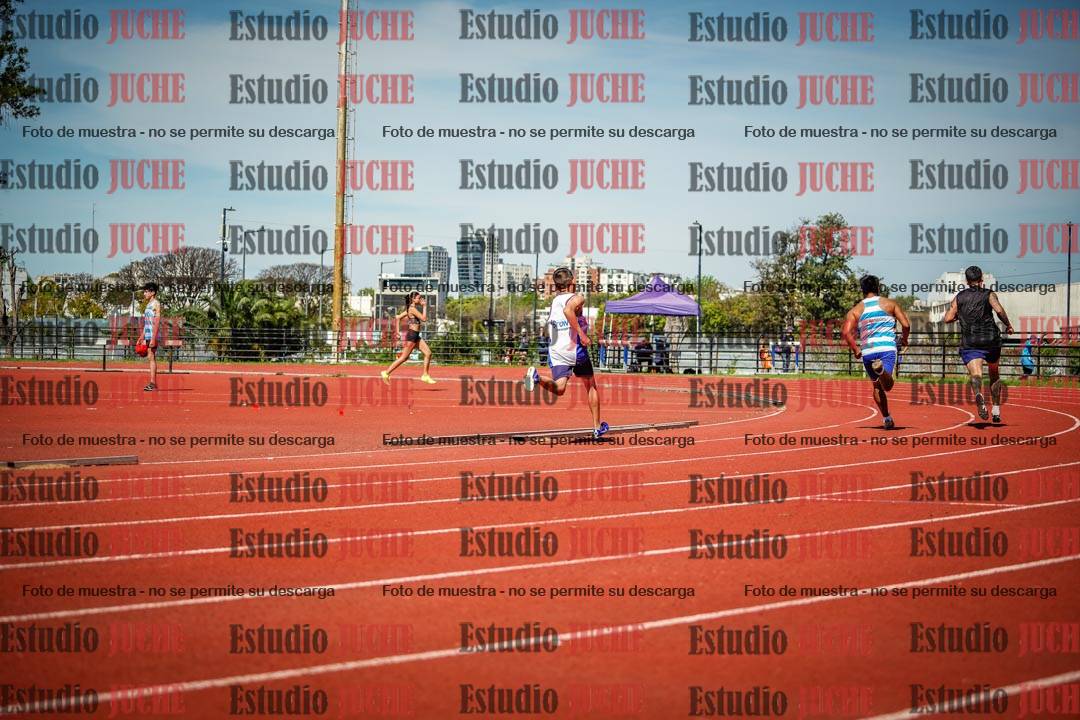 Fotos de los 800 m llanos de varones