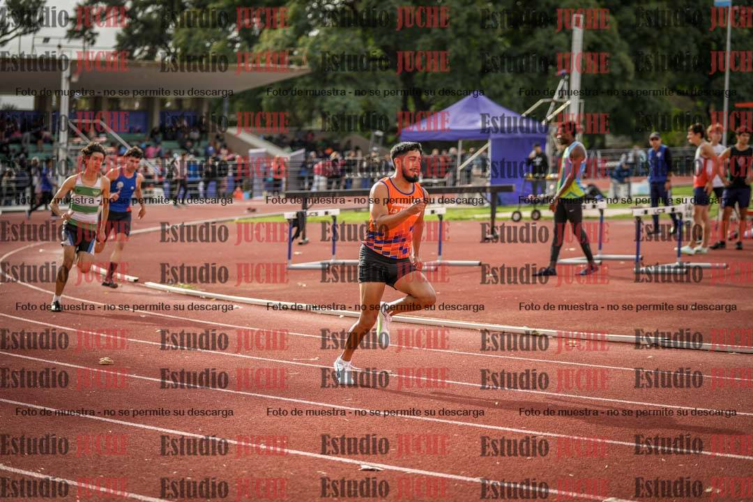 Fotos de los 400 m llanos de varones