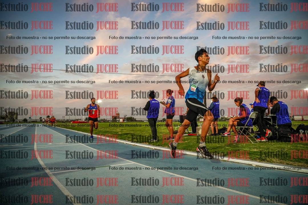 Fotos de los 3000 m llanos de varones