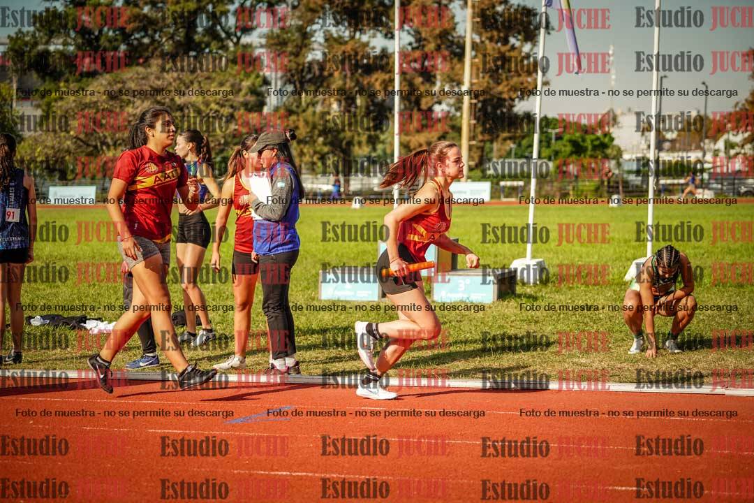 Fotos de las postas 4x400 m llanos de mujeres