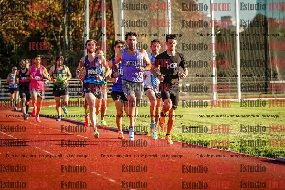 Fotos de los 3000 m llanos de varones