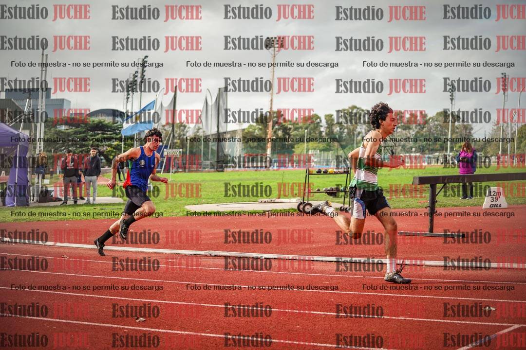 Fotos de los 400 m llanos de varones