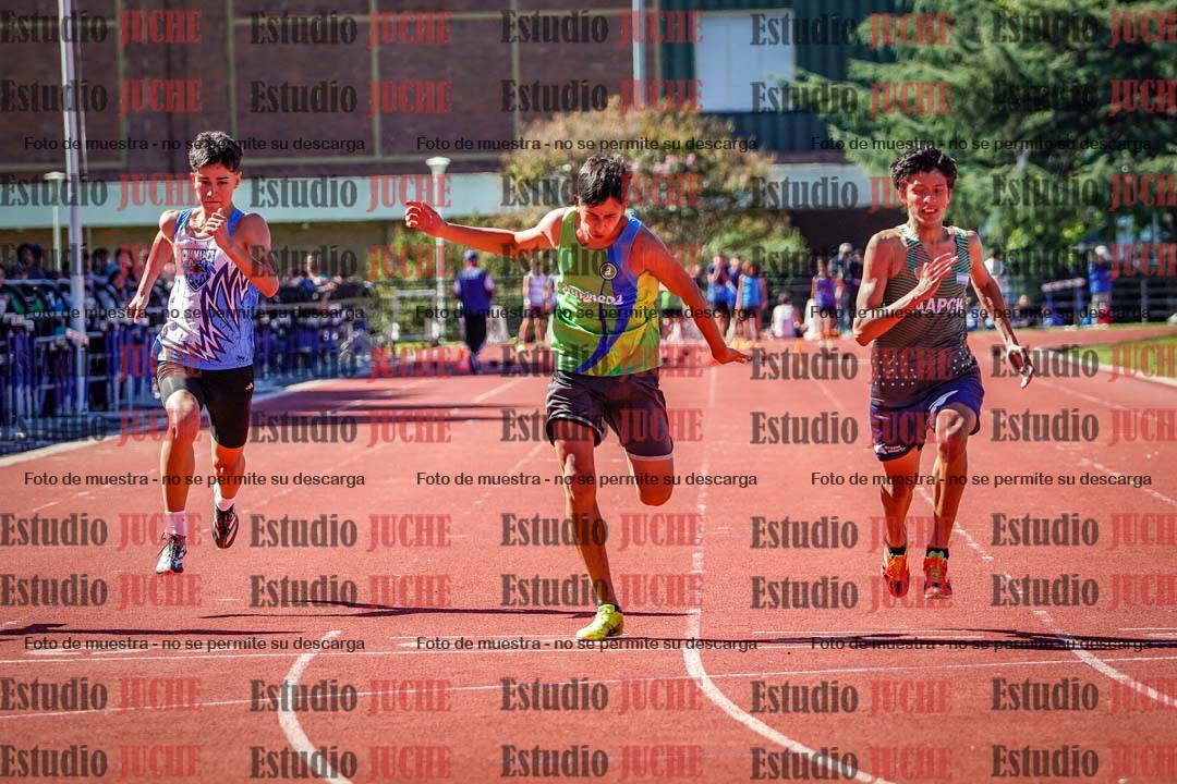 Fotos de los 80 m de varones