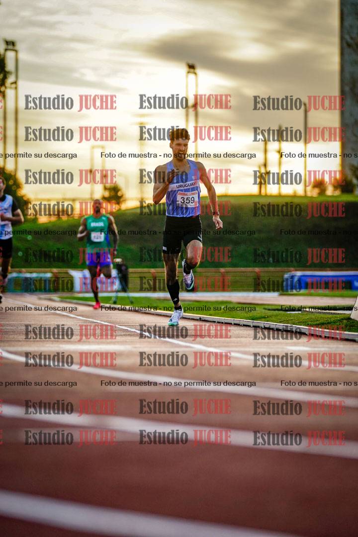 Fotos de los 1500 m llanos de varones - deca 10