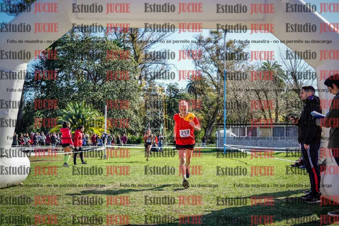 Fotos de la llegada del cross de 1500 m