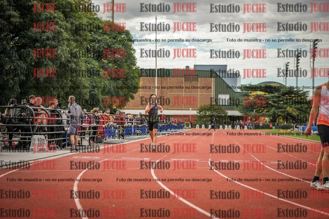 Fotos de los 400 m llanos de varones