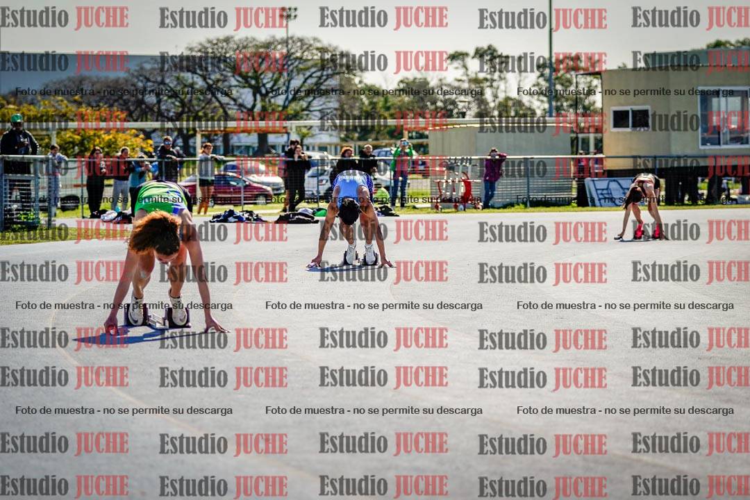 Fotos de las postas 8x300 m mixtas