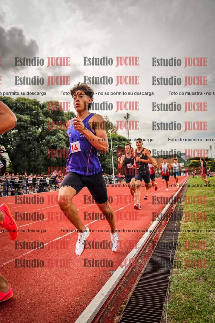 Fotos de los 800 m de varones
