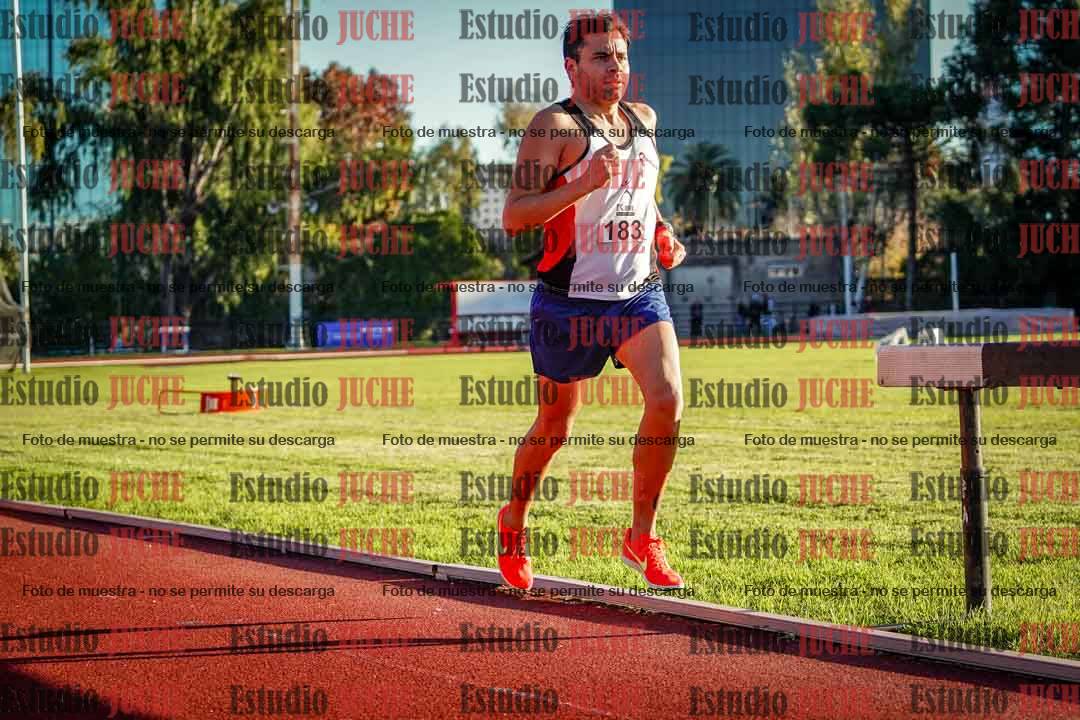 Fotos de los 3000 m llanos de varones