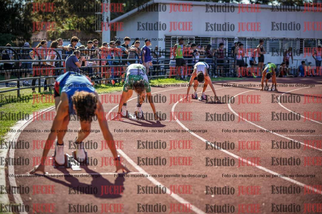 Fotos de los 400 m llanos de varones