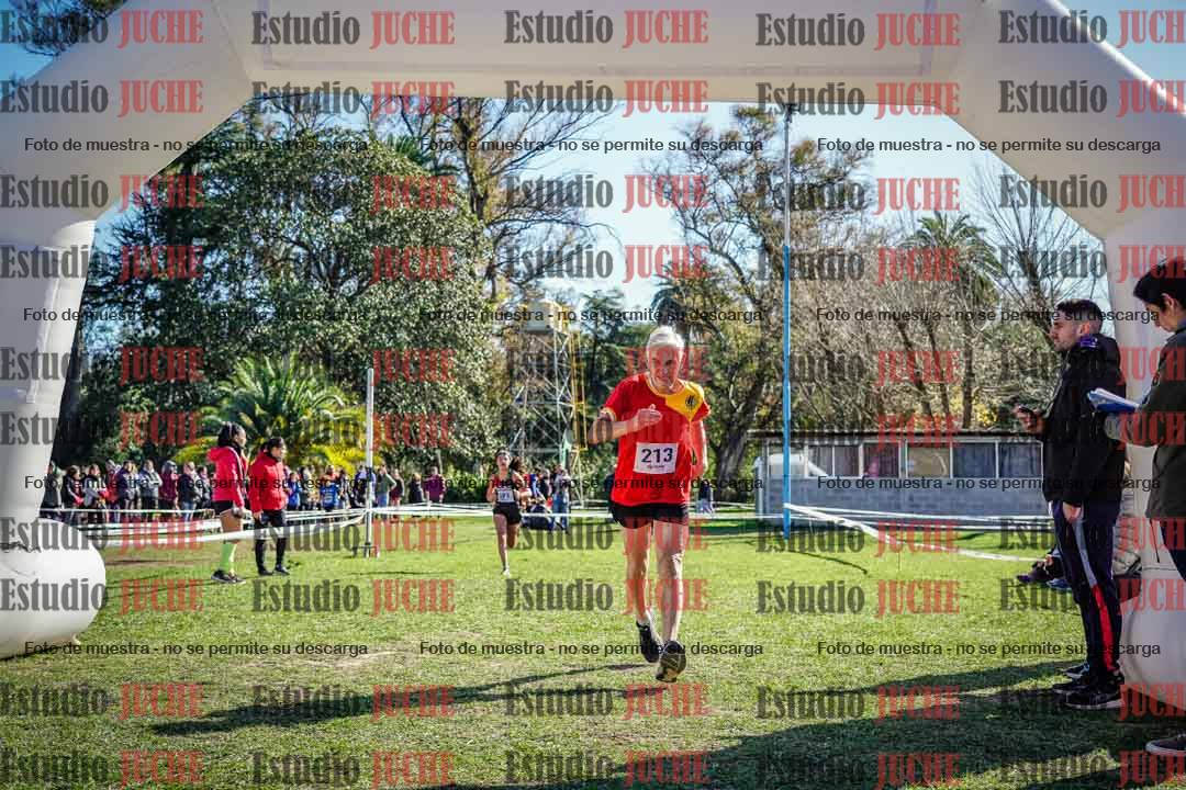 Fotos de la llegada del cross de 1500 m