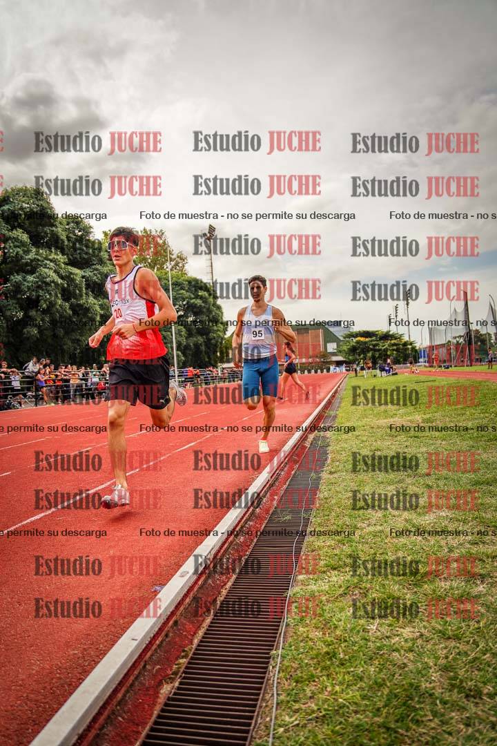 Fotos de los 800 m de varones