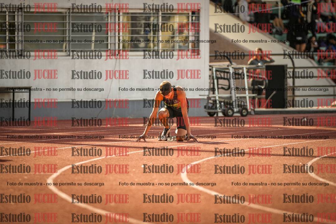 Fotos de los 400 m llanos de varones