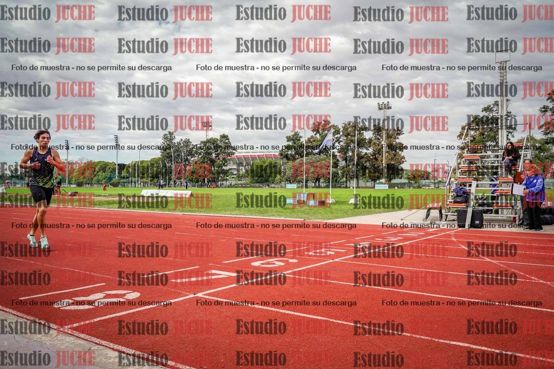 Fotos de los 400 m llanos de varones