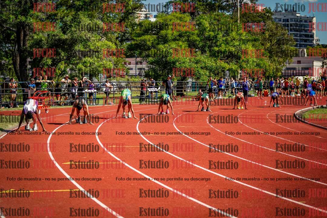 Fotos de los 200 m llanos de varones