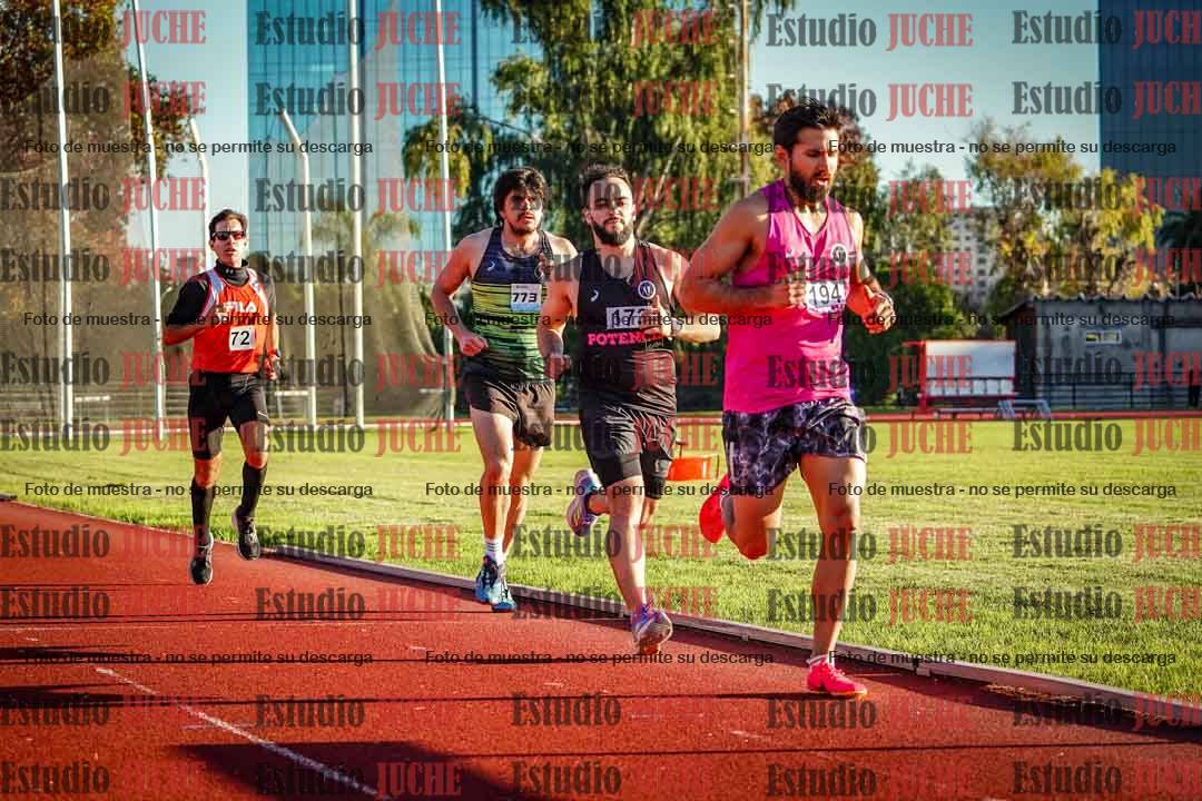 Fotos de los 3000 m llanos de varones