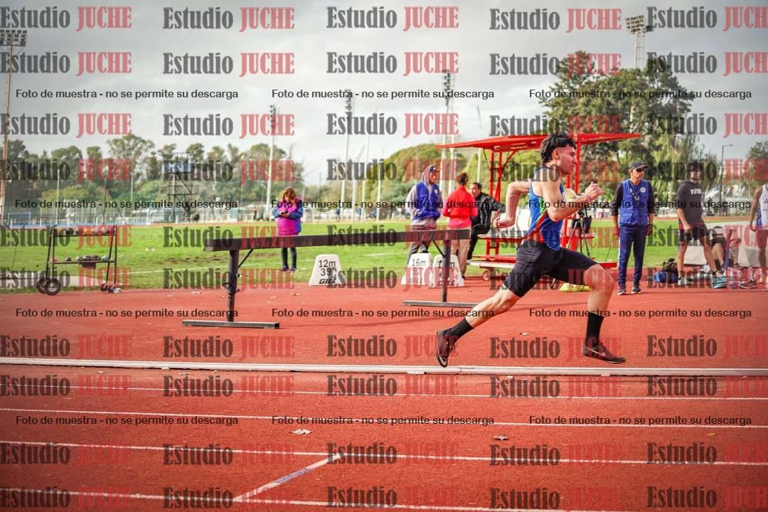 Fotos de los 400 m llanos de varones