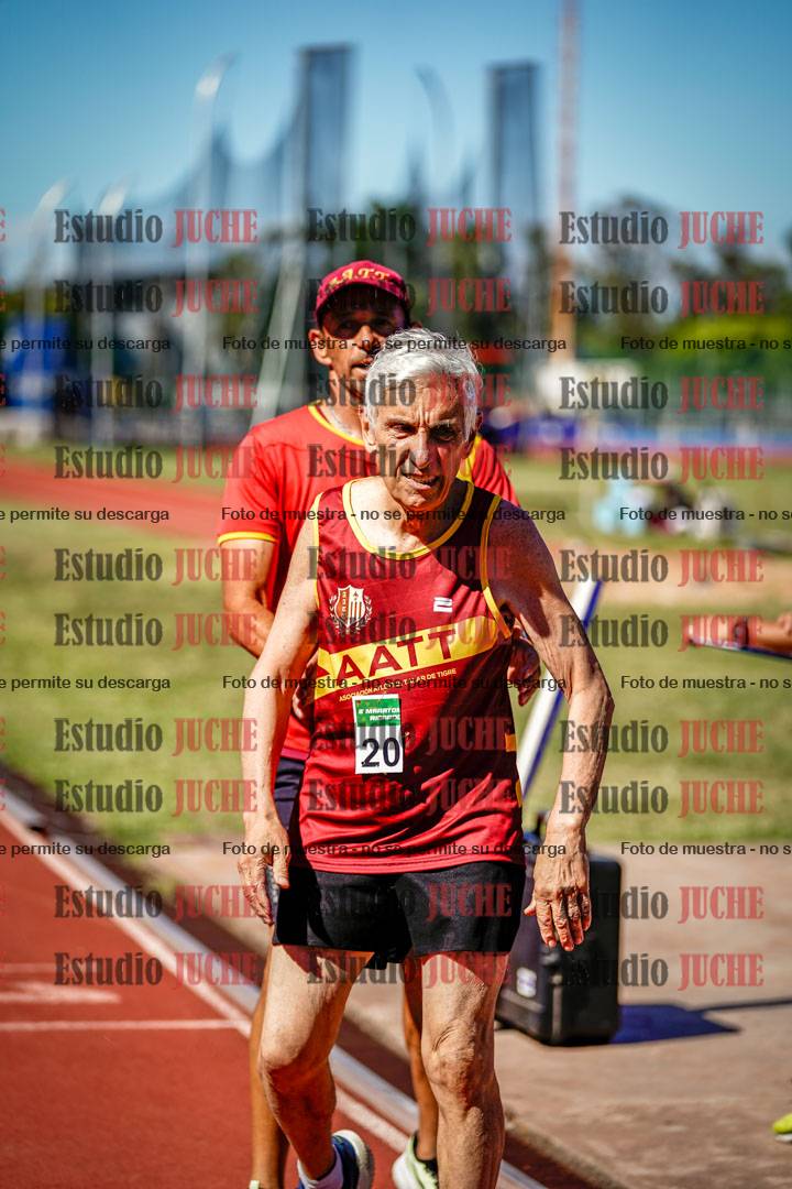 Fotos de los 800 m llanos de varones