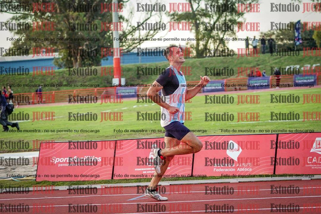 Fotos de los 1500 m llanos de varones - deca 10