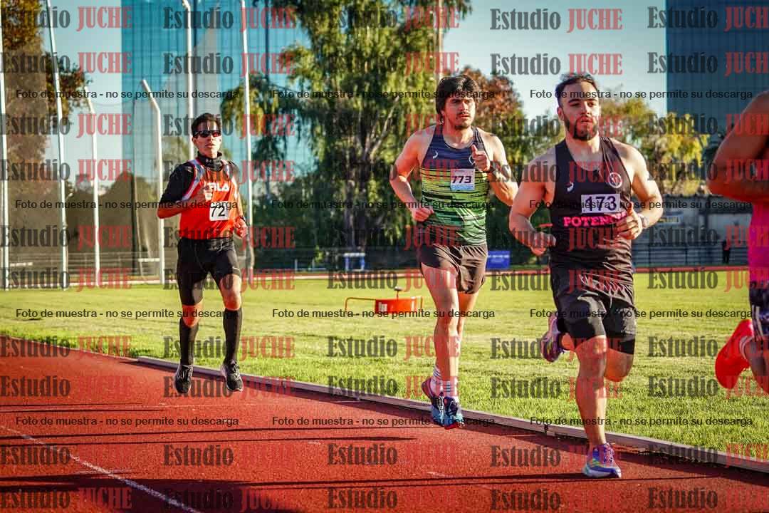 Fotos de los 3000 m llanos de varones