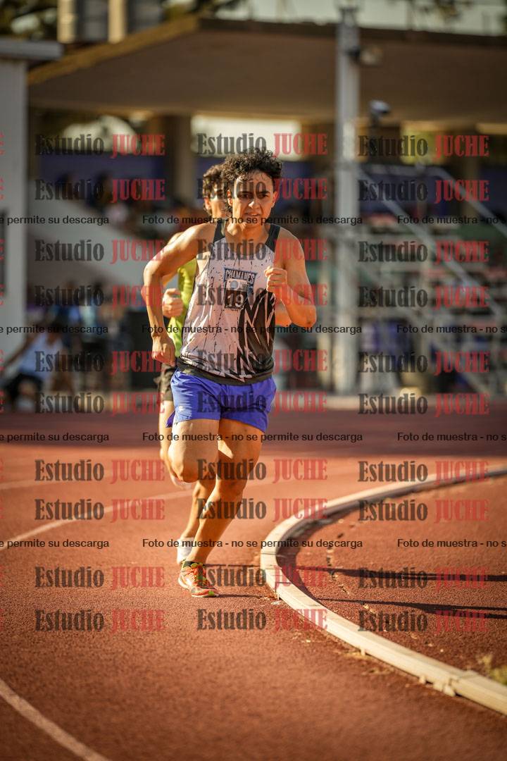 Fotos de los 800 m llanos de varones