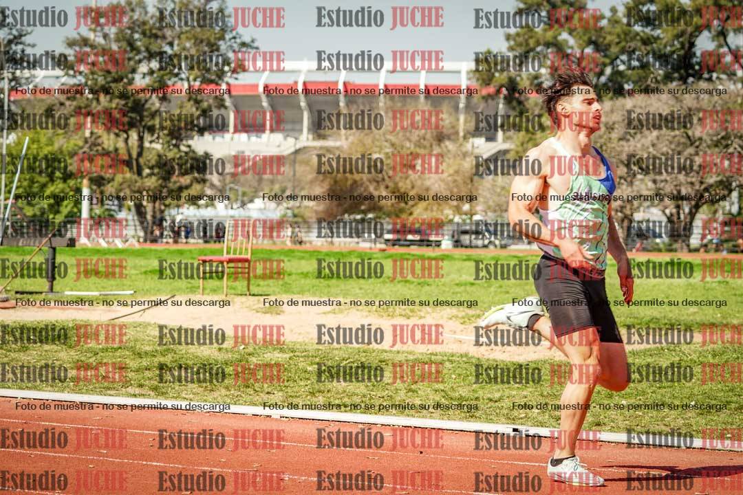 Fotos de los 400 m llanos de varones
