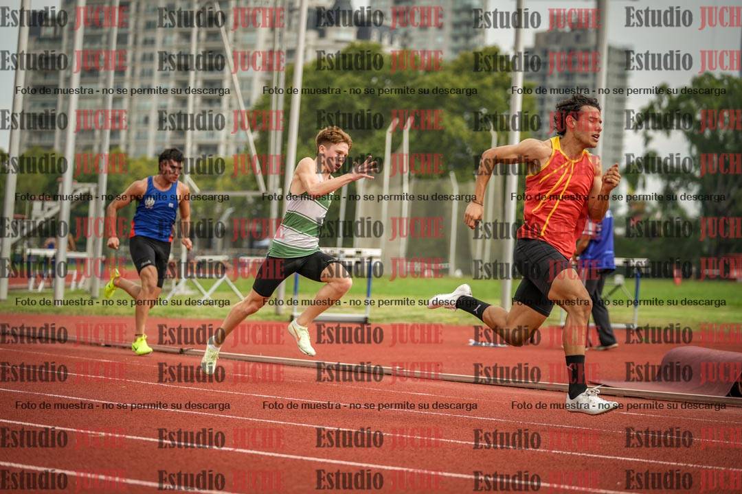 Fotos de los 200 m llanos de varones