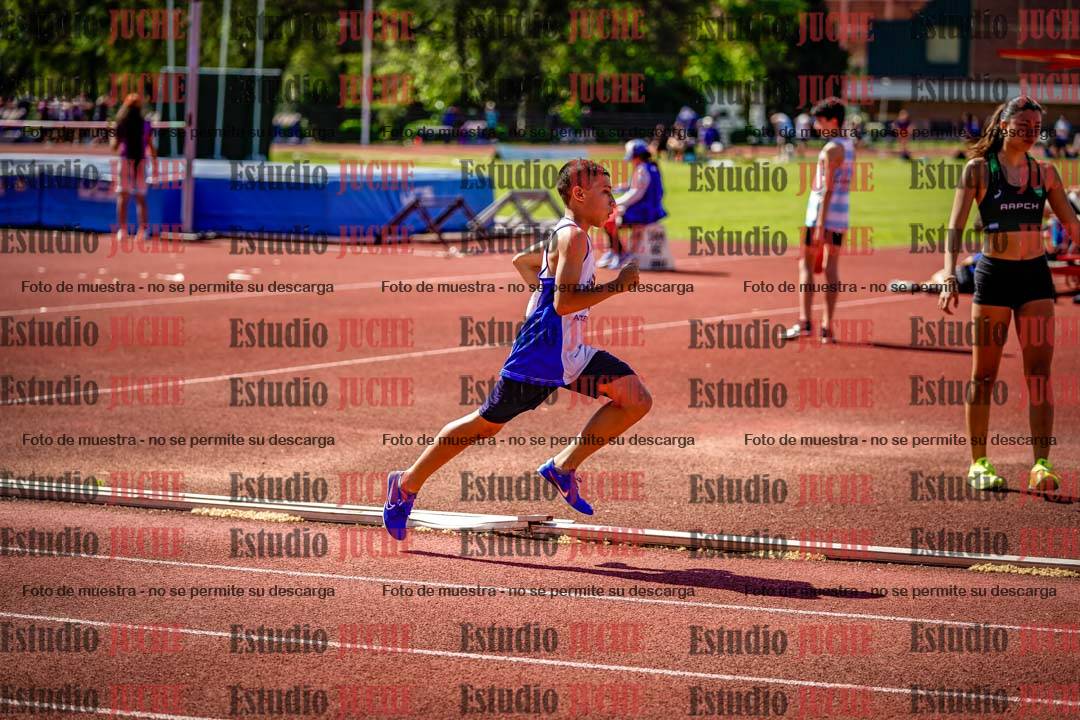 Fotos de los 800 m llanos de varones