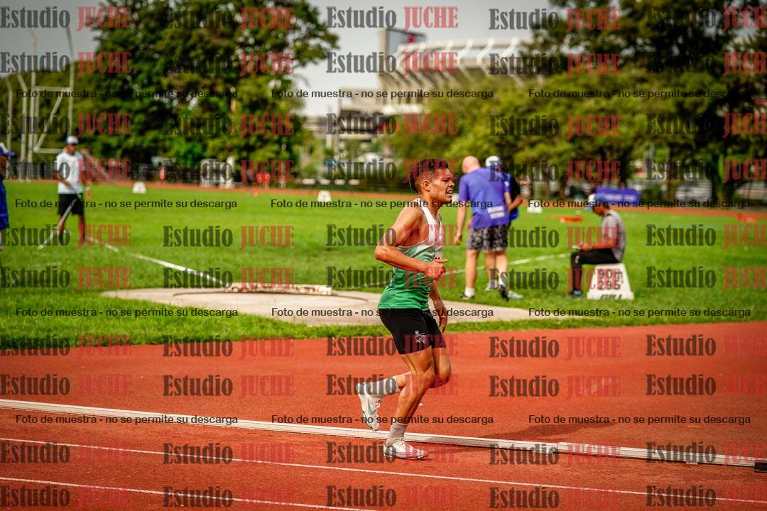 Fotos de los 3000 m con obstáculos de varones