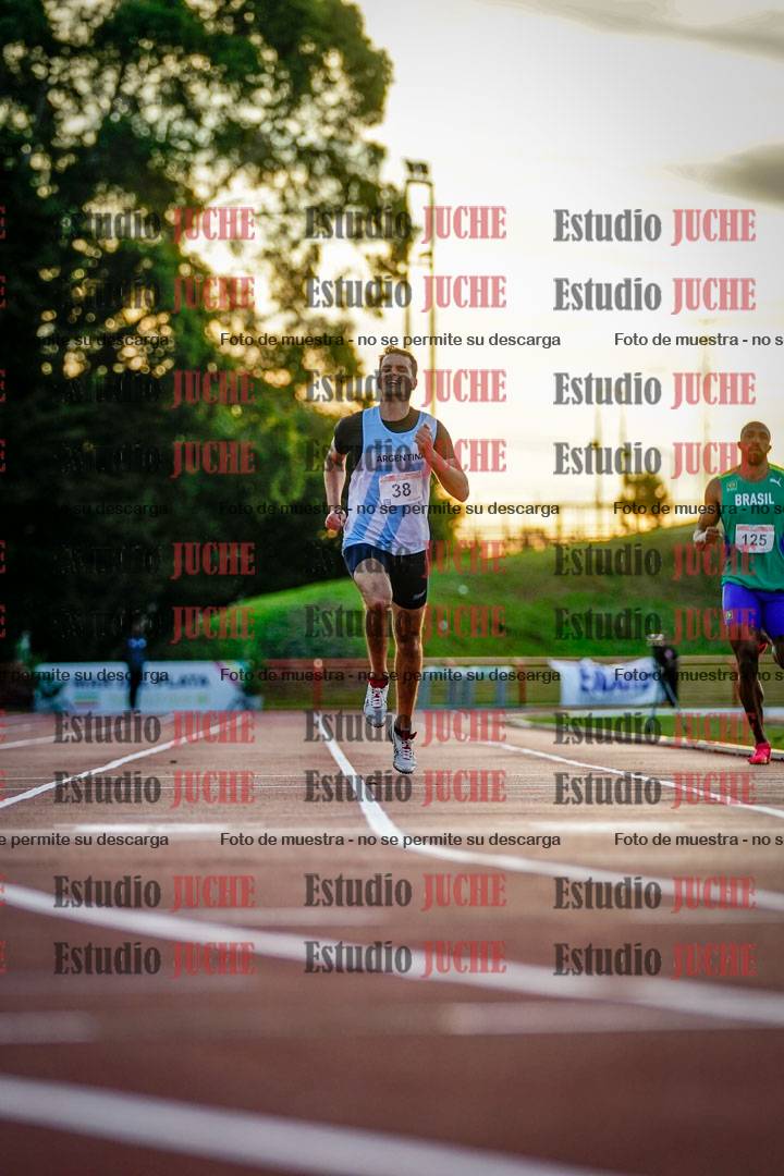 Fotos de los 1500 m llanos de varones - deca 10