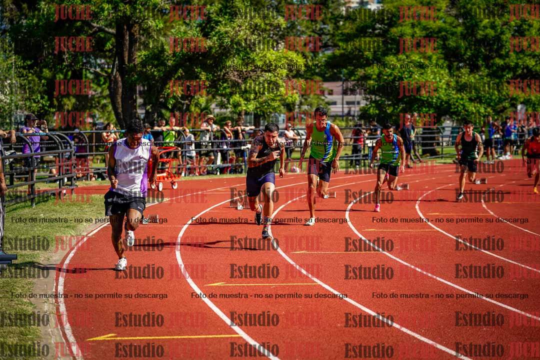 Fotos de los 200 m llanos de varones