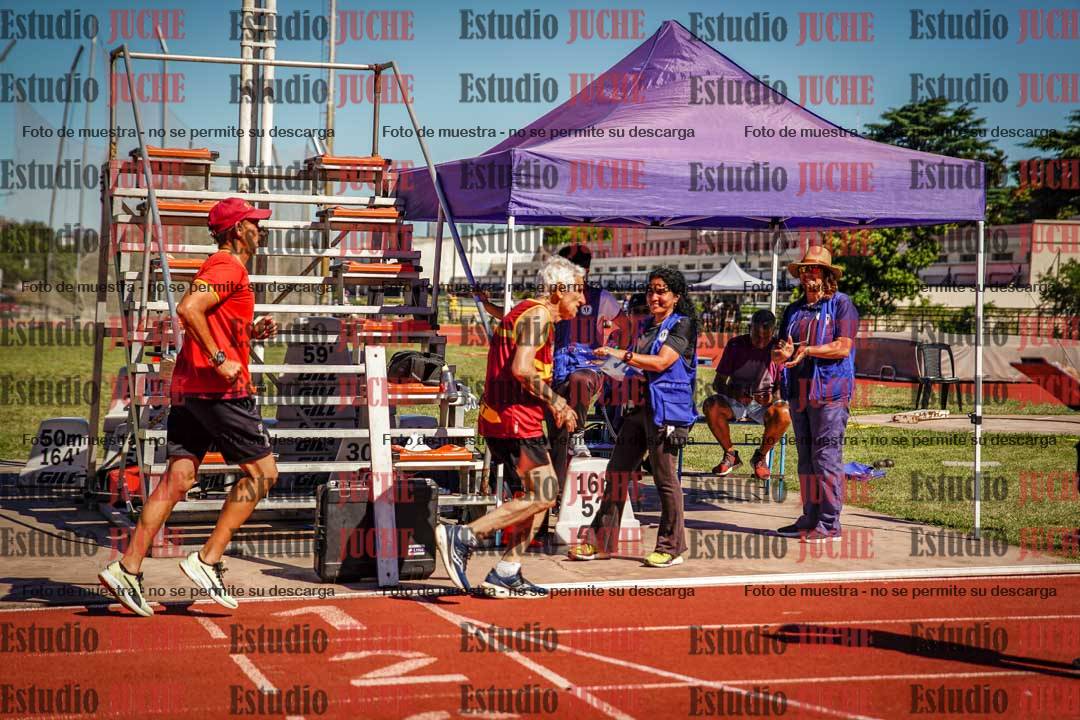 Fotos de los 800 m llanos de varones