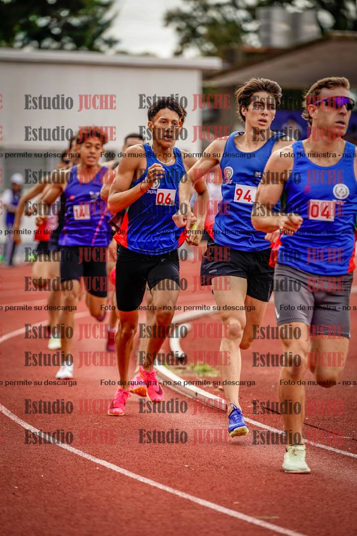 Fotos de los 800 m de varones