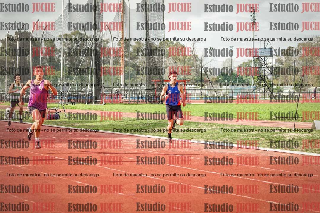 Fotos de los 400 m llanos de varones