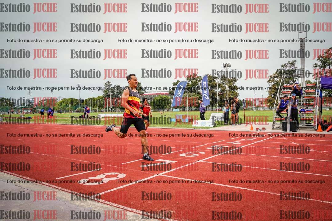 Fotos de los 400 m llanos de varones