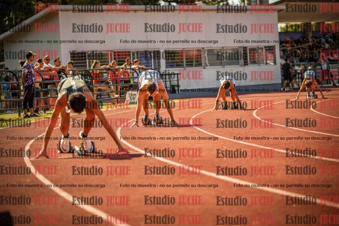 Fotos de los 400 m llanos de varones
