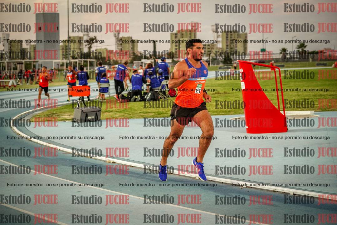 Fotos de los 3000 m llanos de varones