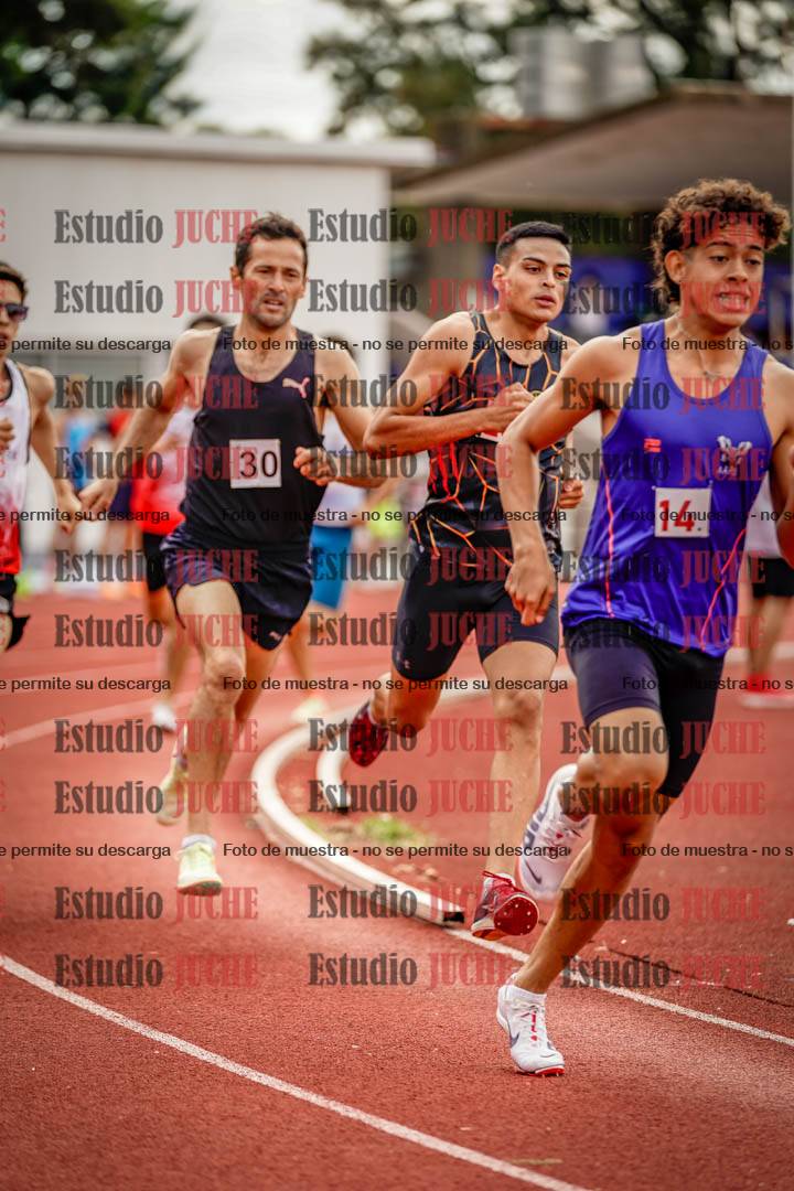 Fotos de los 800 m de varones