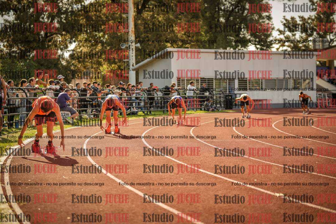 Fotos de los 400 m llanos de varones