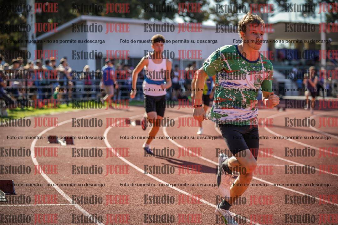 Fotos de los 400 m llanos de varones