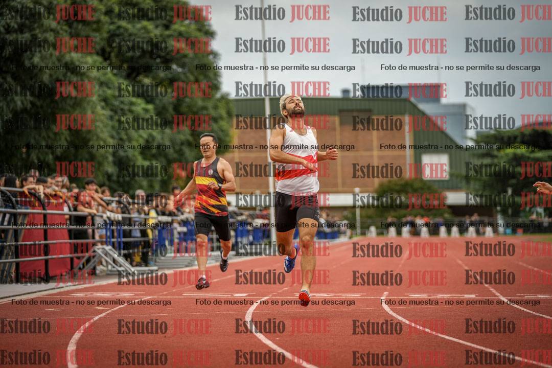 Fotos de los 400 m llanos de varones
