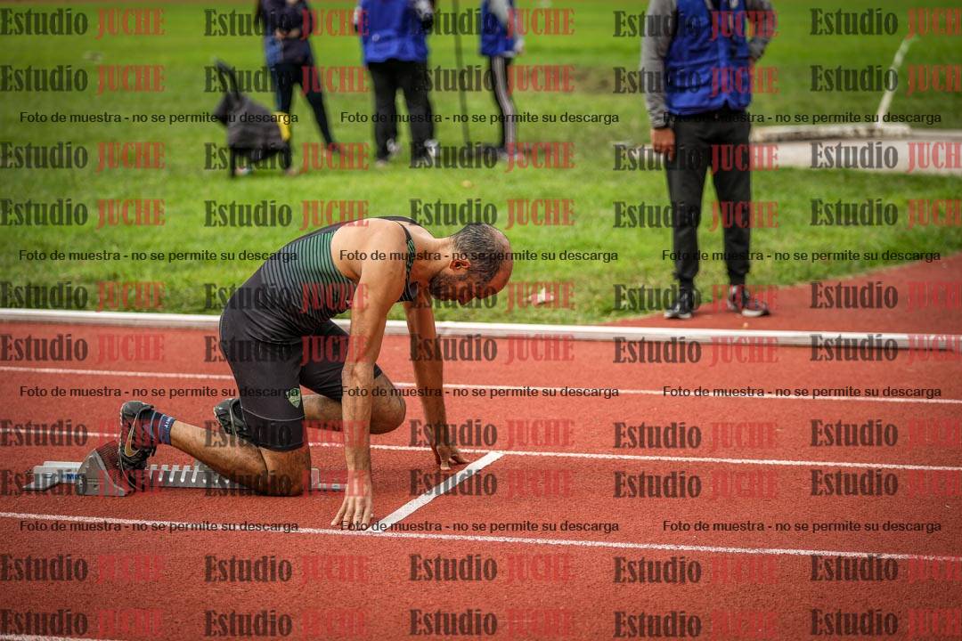 Fotos de los 400 m llanos de varones