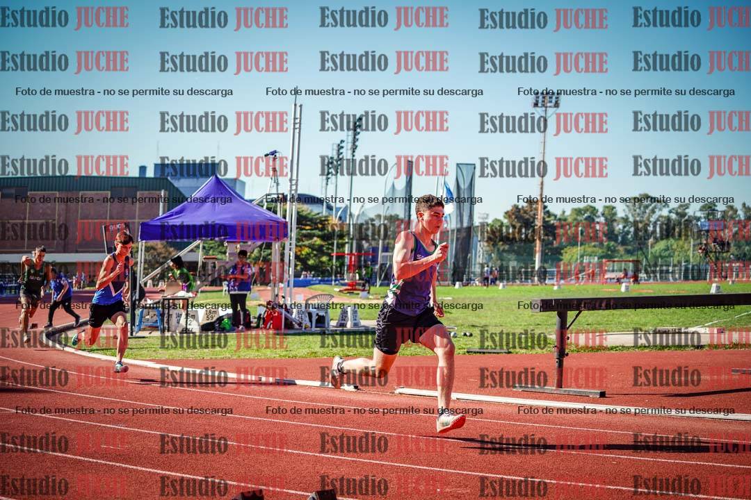 Fotos de los 400 m llanos de varones