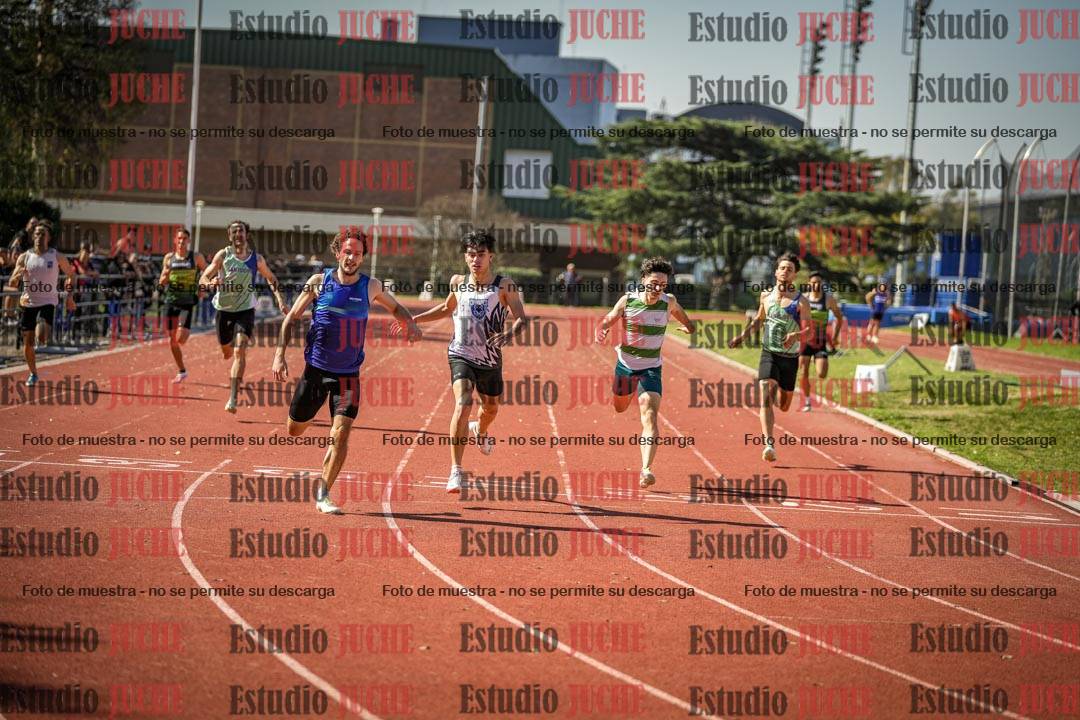 Fotos de los 400 m llanos de varones