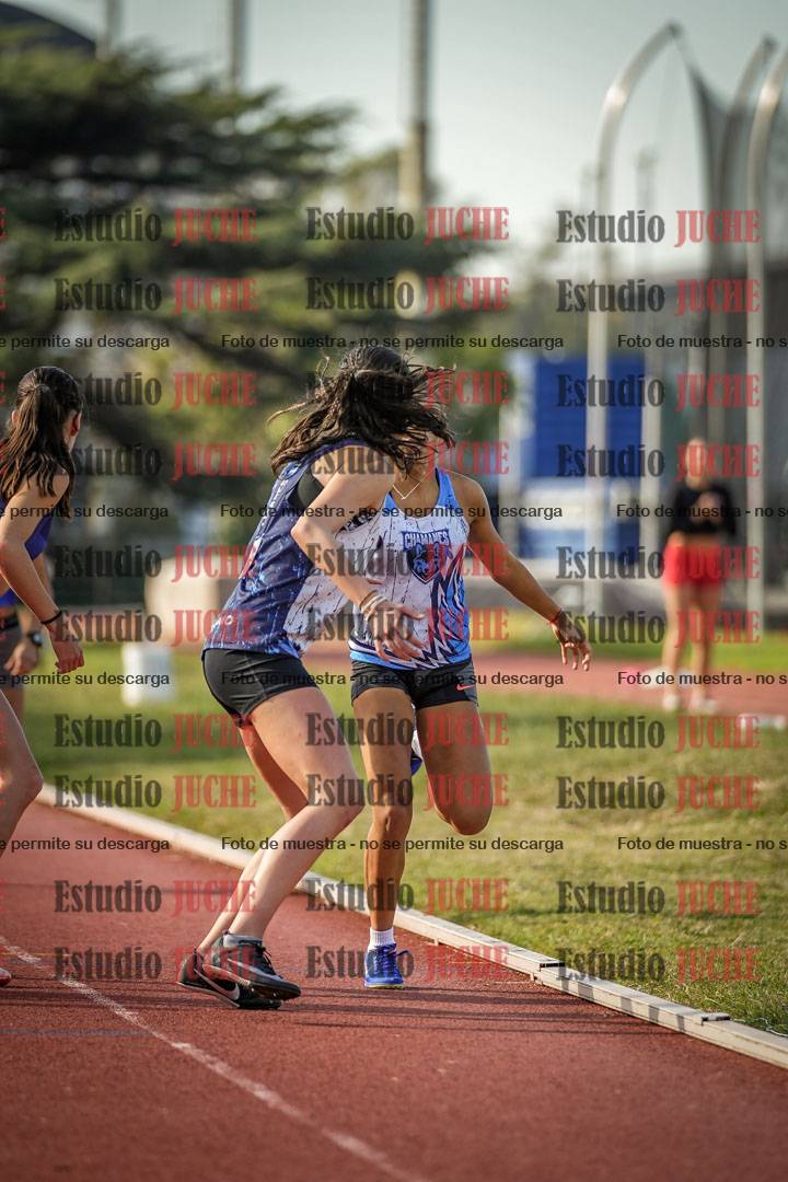 Fotos de las postas 4x400 m llanos de mujeres