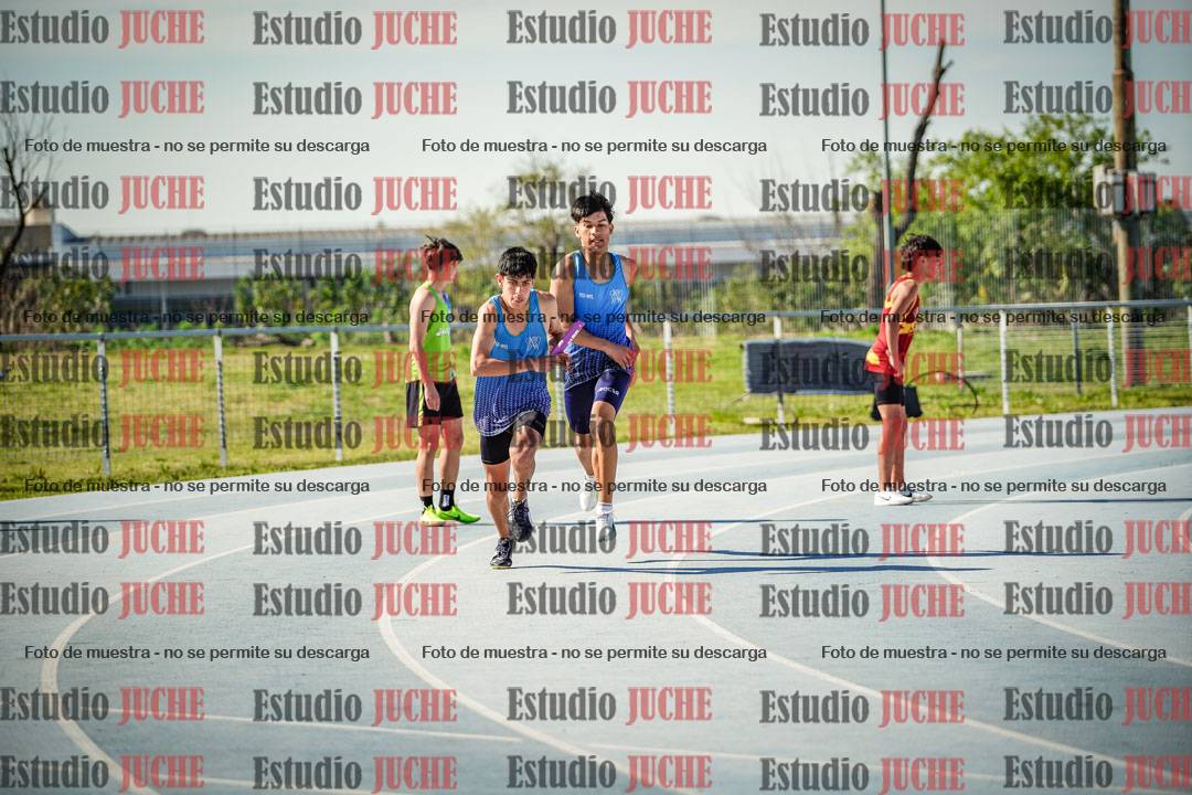 Fotos de las postas 8x300 m mixtas