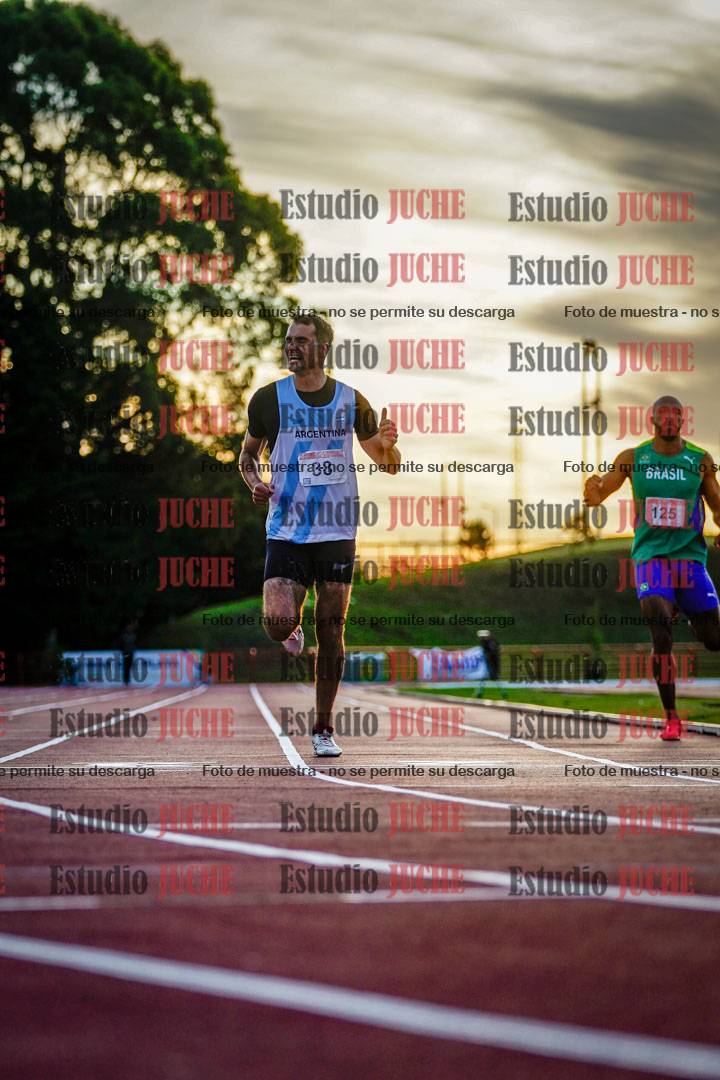 Fotos de los 1500 m llanos de varones - deca 10