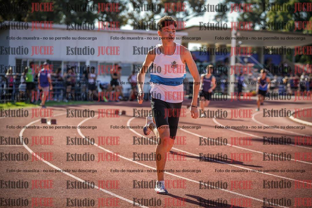 Fotos de los 400 m llanos de varones