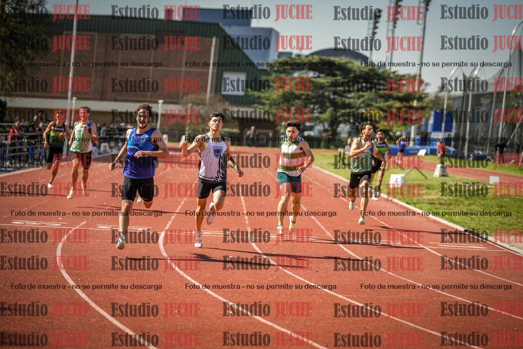 Fotos de los 400 m llanos de varones
